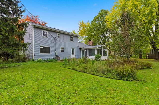 65 Daley Drive SW, Pataskala, OH 43062