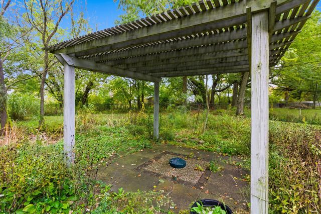 65 Daley Drive SW, Pataskala, OH 43062