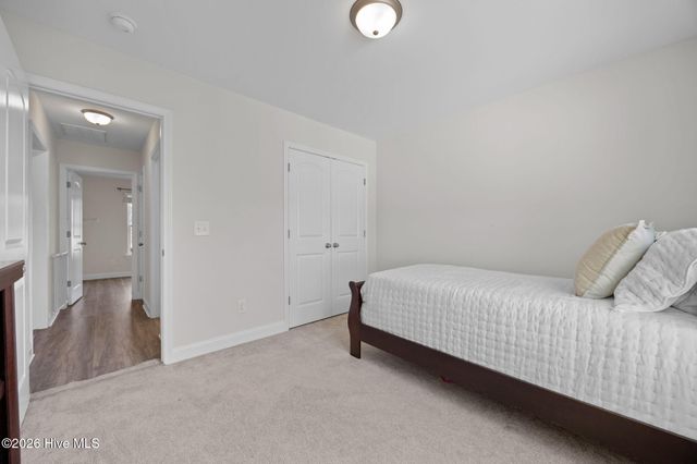 135 Waterford Way, Maysville, NC 28555