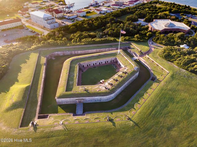 135 Waterford Way, Maysville, NC 28555