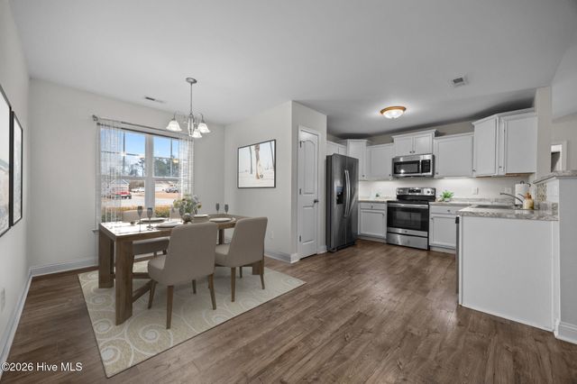 135 Waterford Way, Maysville, NC 28555