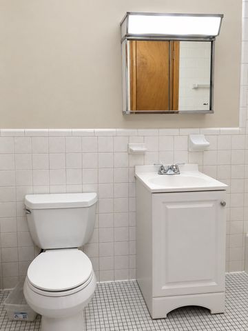 81 Trapelo 58, Waltham, MA 02452