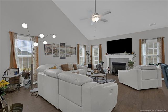 3520 Glencastle Lane, Fayetteville, NC 28306