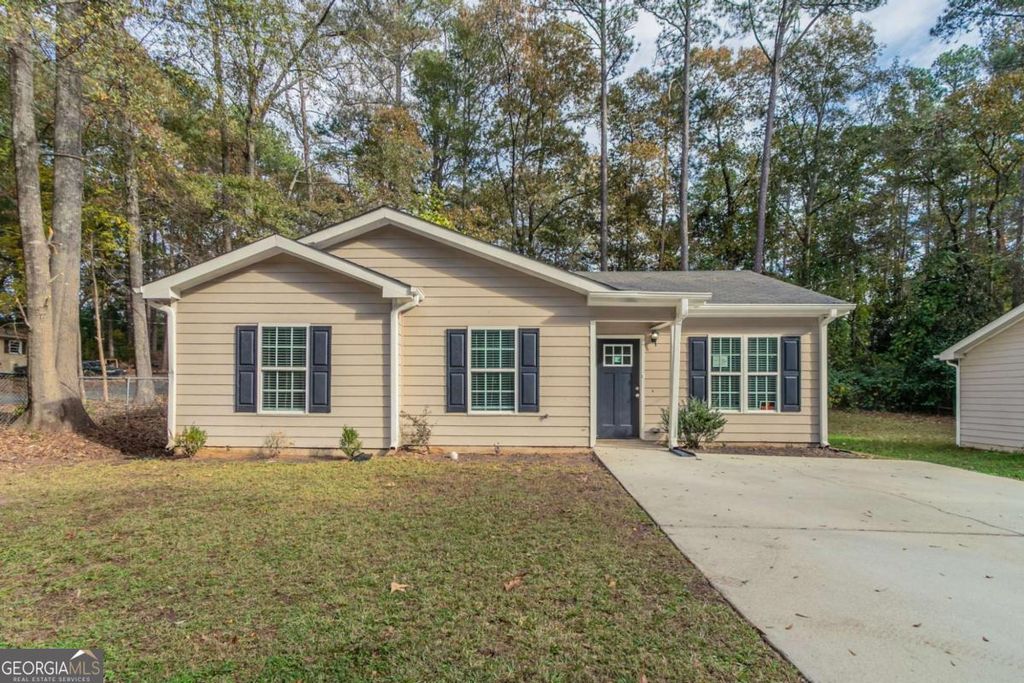 7133 Pineview Drive SW, Covington, GA 30014