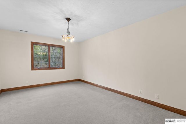 20605 Meadow Ridge Drive, Springfield, NE 68059