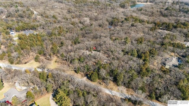 20605 Meadow Ridge Drive, Springfield, NE 68059