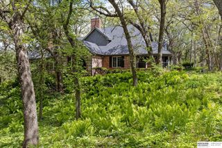 20605 Meadow Ridge Drive, Springfield, NE 68059