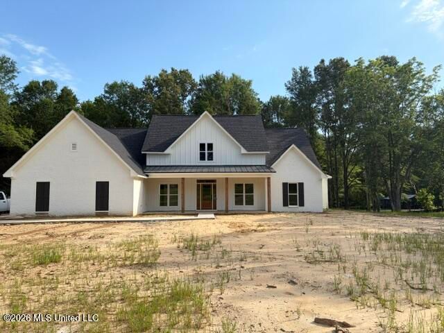 112 Crosswind Drive, Flora, MS 39071