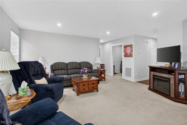 173 Eagle Circle, Amherst, OH 44001