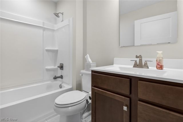 173 Eagle Circle, Amherst, OH 44001