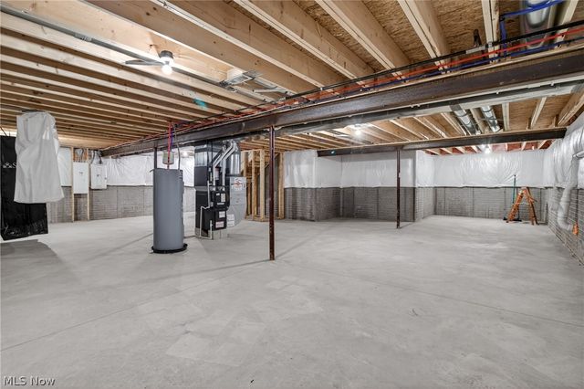 173 Eagle Circle, Amherst, OH 44001