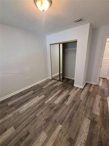 14042 NE 2nd Avenue 14042, Miami, FL 33161