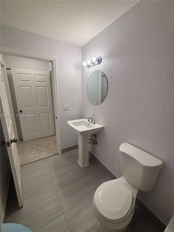 14042 NE 2nd Avenue 14042, Miami, FL 33161