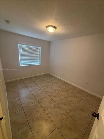 14042 NE 2nd Avenue 14042, Miami, FL 33161