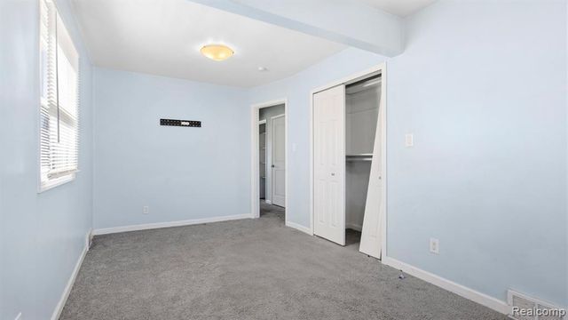 486 Lincoln Avenue, Lincoln Park, MI 48146