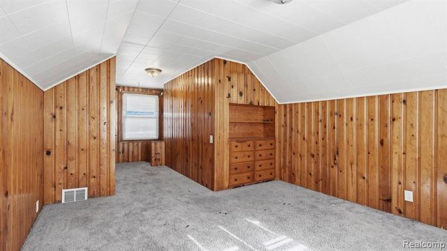 486 Lincoln Avenue, Lincoln Park, MI 48146