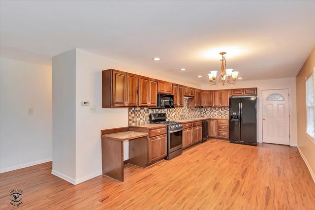 21946 Merrill Avenue, Sauk Village, IL 60411