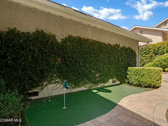 5426 Cedarhaven Drive, Agoura Hills, CA 91301