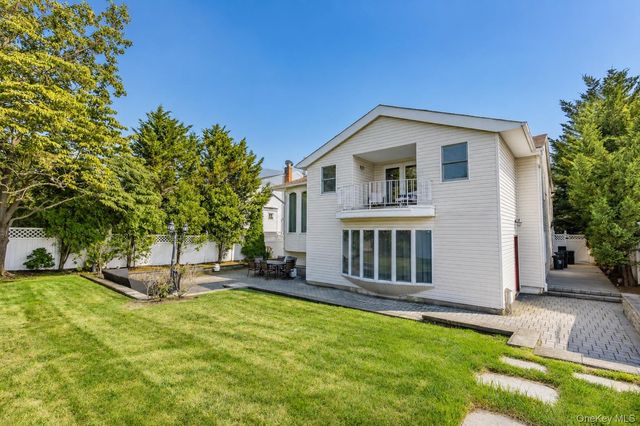 3153 Lee Place, Bellmore, NY 11710