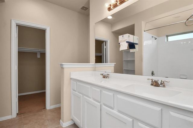 1605 Summer City, Houston, TX 77047