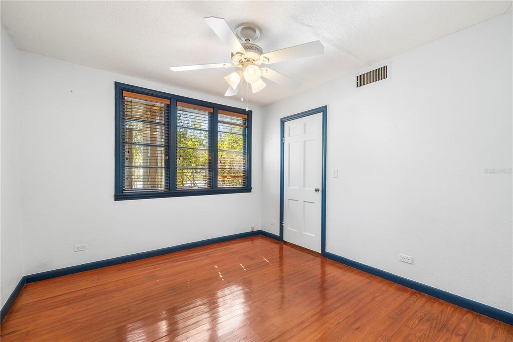 Image 17 of property listing at 7002 53RD STREET N, Pinellas Park, FL 33781