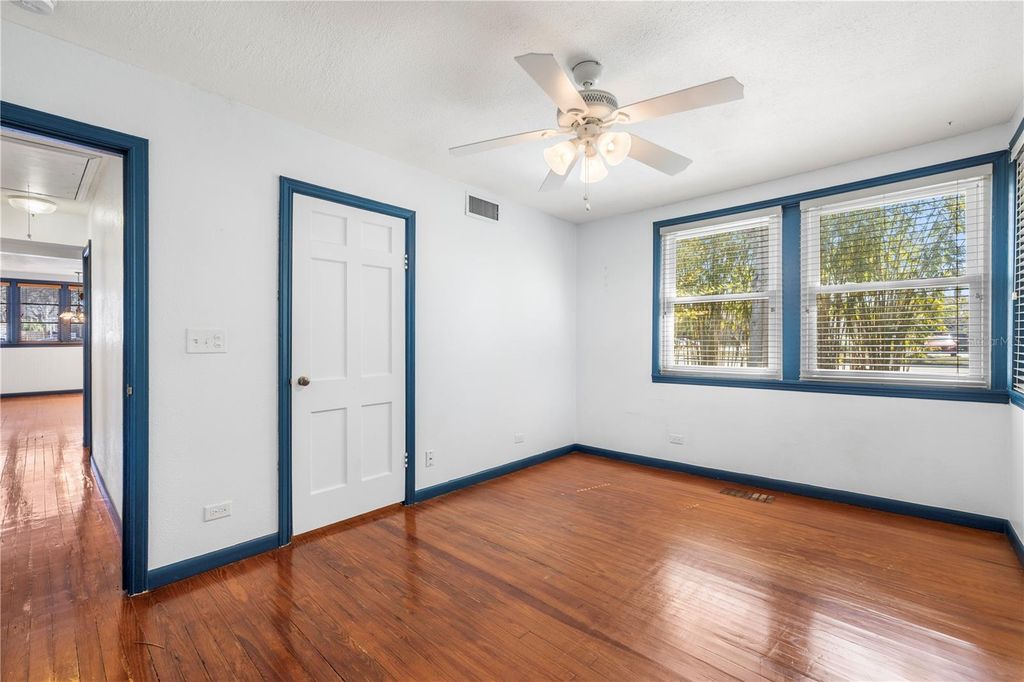 Image 18 of property listing at 7002 53RD STREET N, Pinellas Park, FL 33781