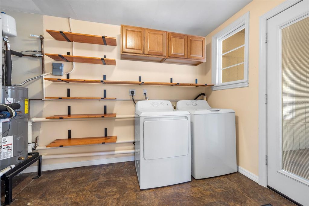 Image 29 of property listing at 7002 53RD STREET N, Pinellas Park, FL 33781