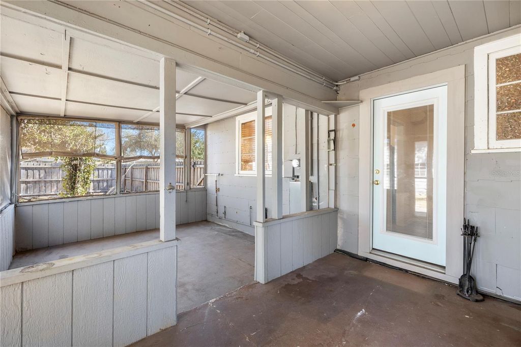 Image 34 of property listing at 7002 53RD STREET N, Pinellas Park, FL 33781