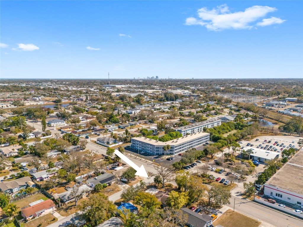 Image 58 of property listing at 7002 53RD STREET N, Pinellas Park, FL 33781