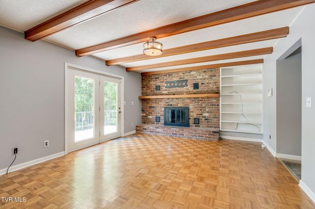 900 Jordan Road, Elizabethton, TN 37643