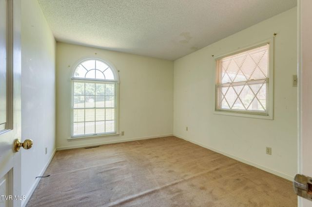 900 Jordan Road, Elizabethton, TN 37643