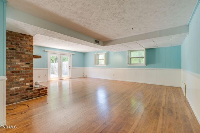900 Jordan Road, Elizabethton, TN 37643
