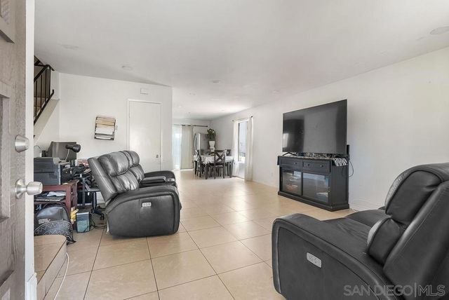 8166 Paradise Valley Ct., Spring Valley, CA 91977