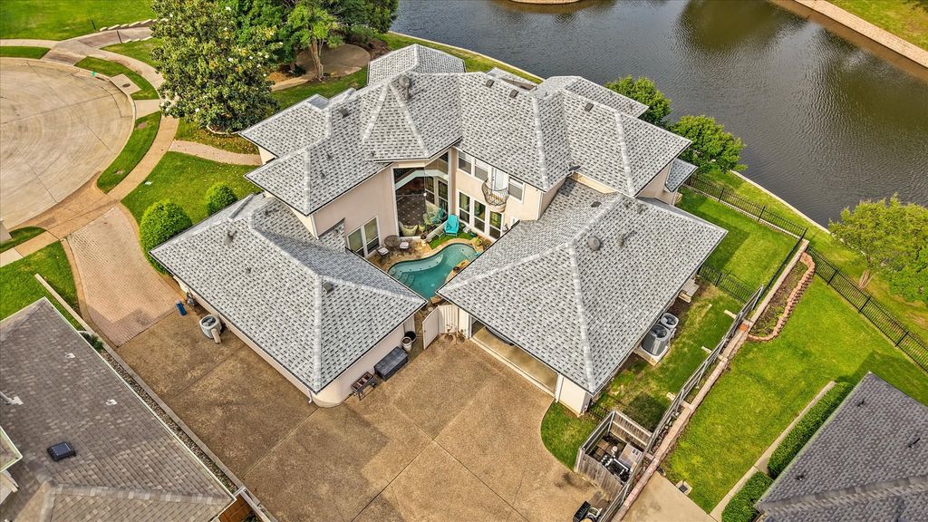 1000 Clear Lake Court, Colleyville, TX 76034