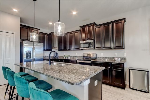 10222 COUNT FLEET DRIVE, Ruskin, FL 33573