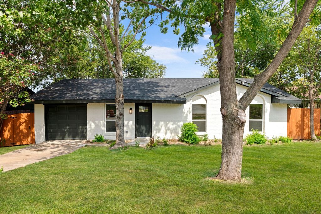 701 Botany Bay Drive, Dallas, TX 75211