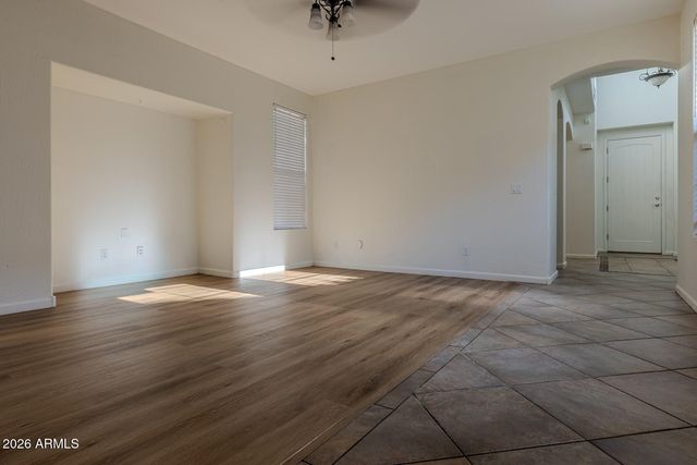 2051 E CARLA VISTA Drive, Chandler, AZ 85225