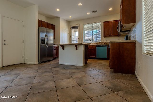 2051 E CARLA VISTA Drive, Chandler, AZ 85225