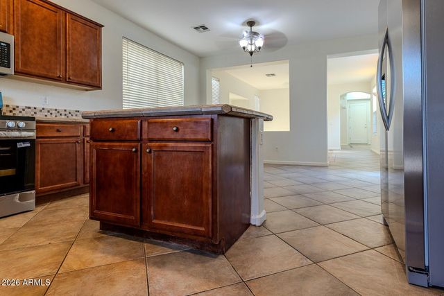 2051 E CARLA VISTA Drive, Chandler, AZ 85225