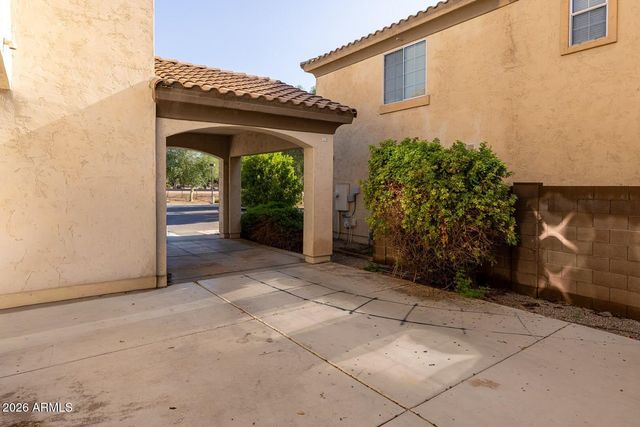 2051 E CARLA VISTA Drive, Chandler, AZ 85225