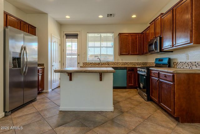 2051 E CARLA VISTA Drive, Chandler, AZ 85225