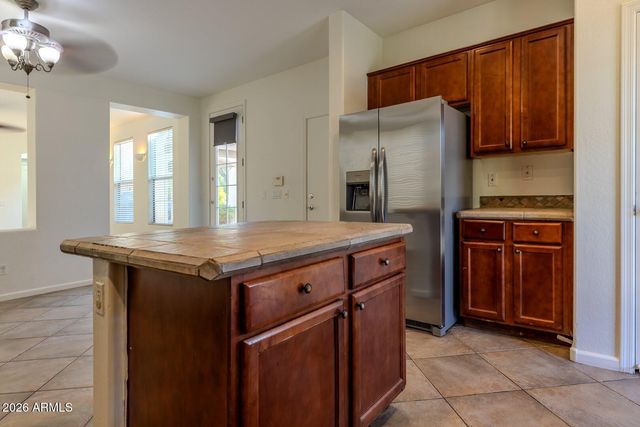 2051 E CARLA VISTA Drive, Chandler, AZ 85225