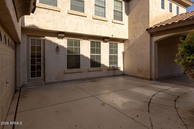 2051 E CARLA VISTA Drive, Chandler, AZ 85225