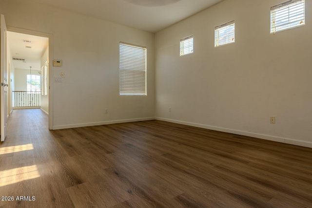 2051 E CARLA VISTA Drive, Chandler, AZ 85225