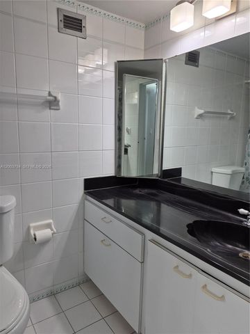 2655 Collins Ave 2406, Miami Beach, FL 33140