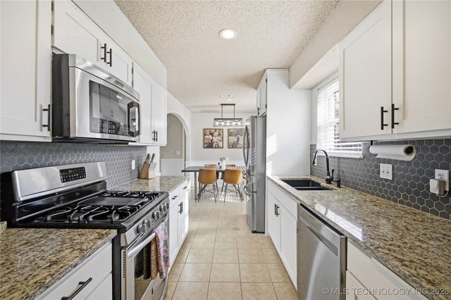 12663 E 128th Street S, Broken Arrow, OK 74011