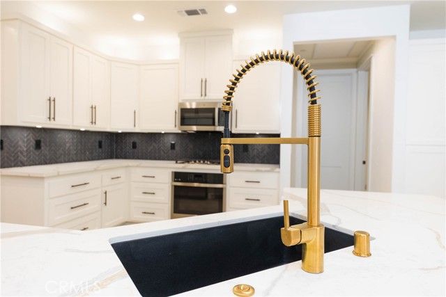 14765 Molluc, Red Bluff, CA 96080