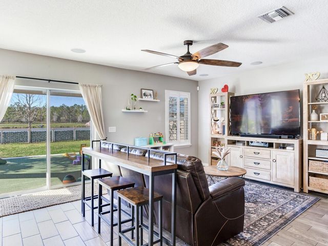 1763 OAK HAMMOCK COURT, Lutz, FL 33558