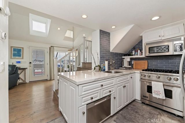 58 Beach, Newport Beach, CA 92663