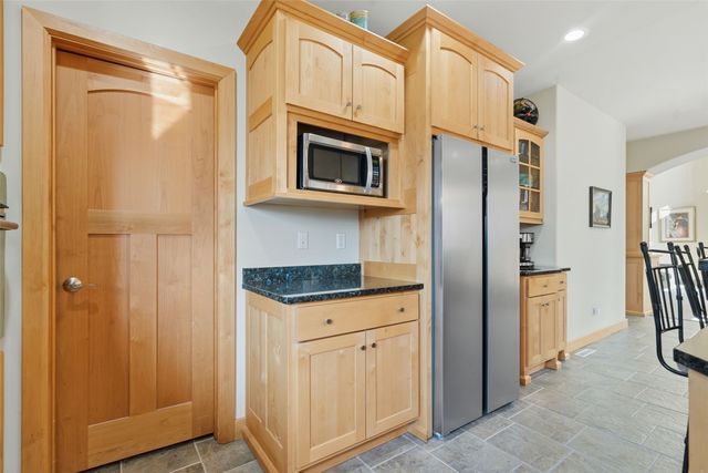 2502 River Run Court, Cedar Rapids, IA 52411